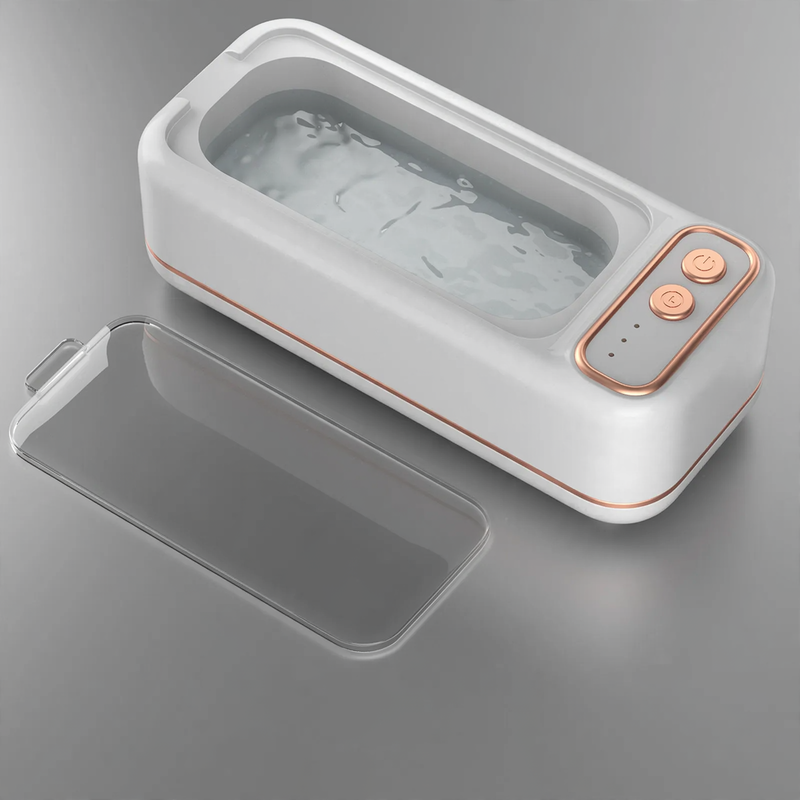 Ultrasonic cleaning device for glasses and jewelry