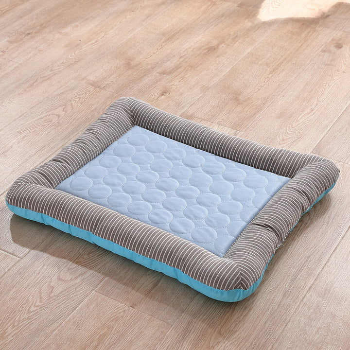 Dog bed with steel frame, breathable, year-round