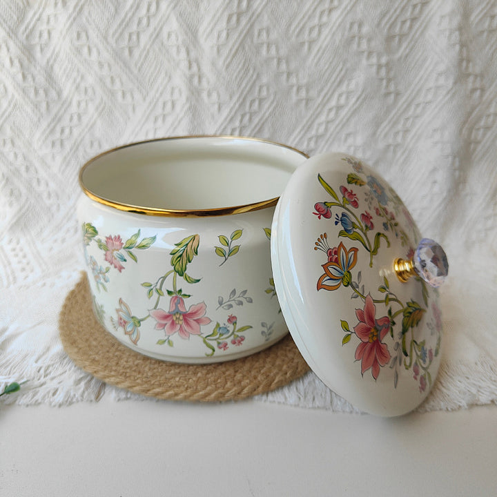 Enamel storage container, oval, 2.4 L, Northern Europe style