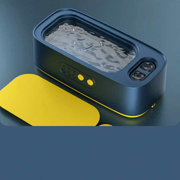 Ultrasonic cleaning device, portable, double chamber