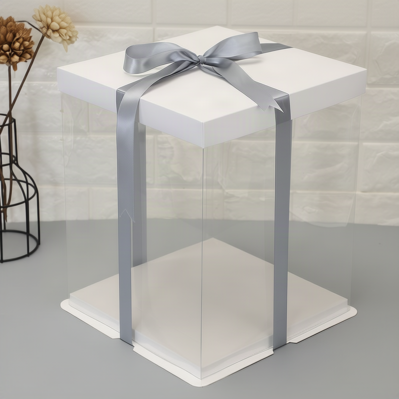 Transparent cake boxes, various sizes