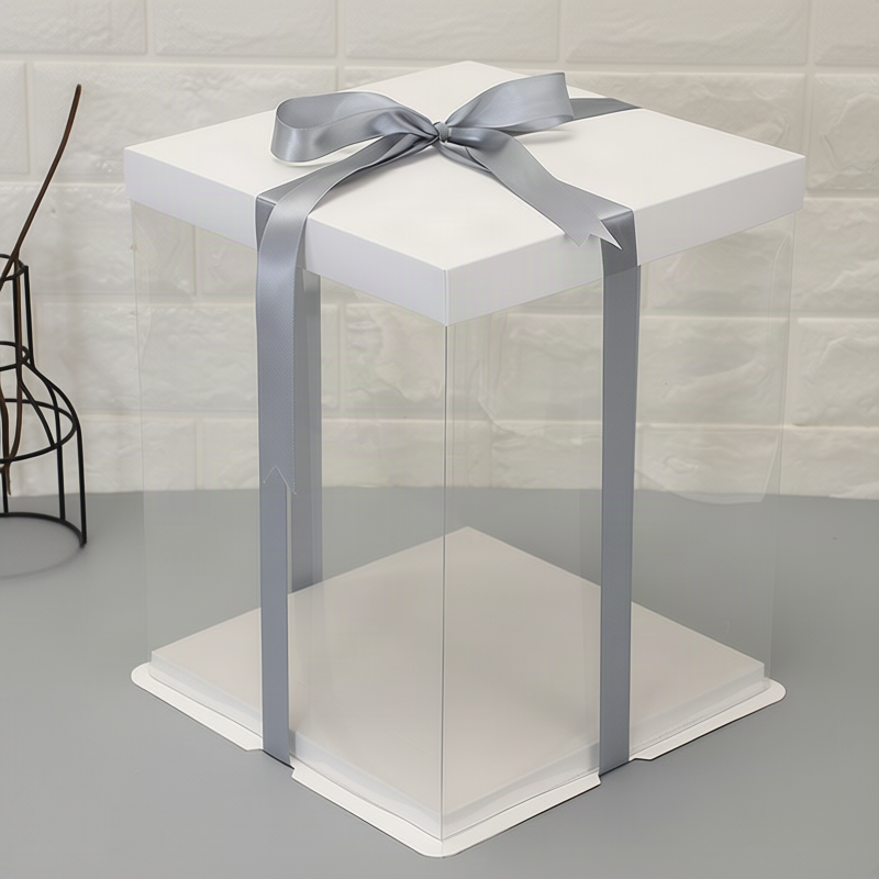 Transparent cake boxes, various sizes