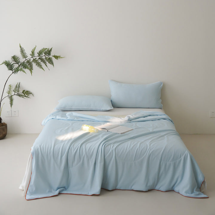 Summer light cooling blanket with antibacterial effect