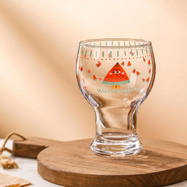 Wine glass, 601–700 ml, spherical shape