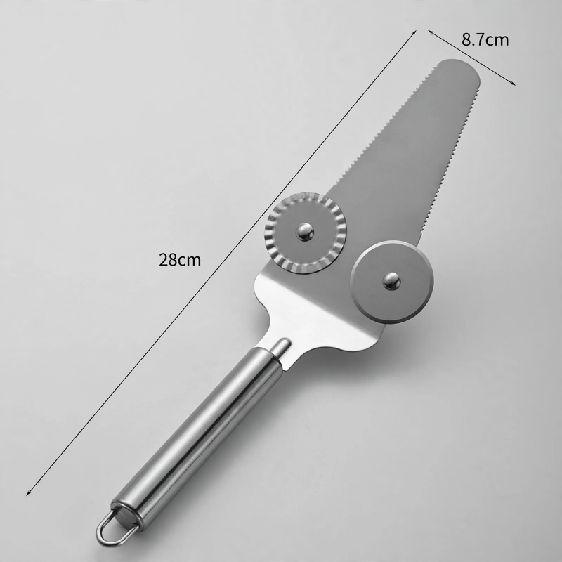 Pizza cutter and cake tool set