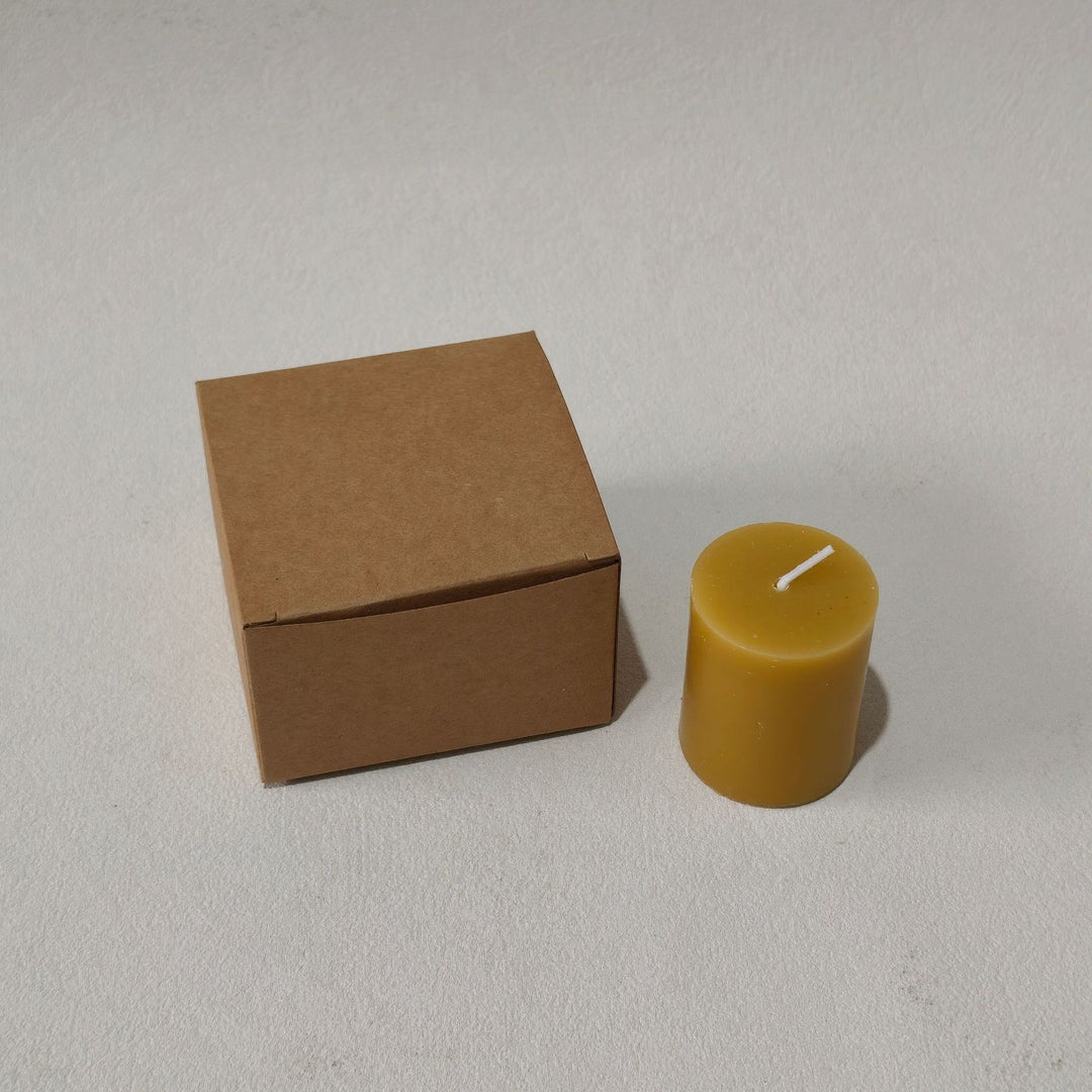 Beeswax candle, pillar, 4×5 cm, handcrafted