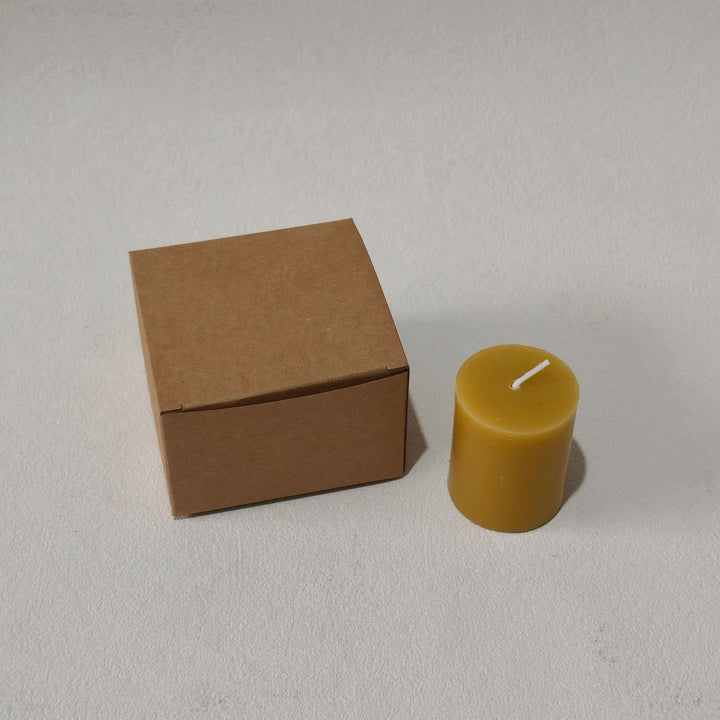 Beeswax candle, pillar, 4×5 cm, handcrafted