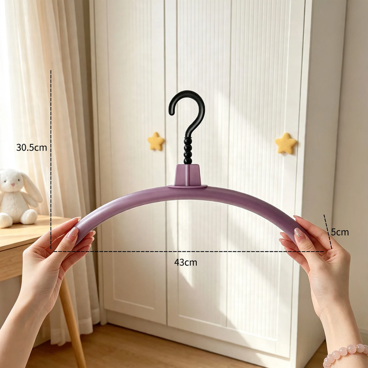 Cat clothes hanger, curved, non-slip