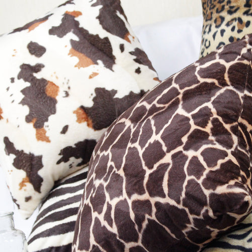 Pillowcase with striped pattern, plush