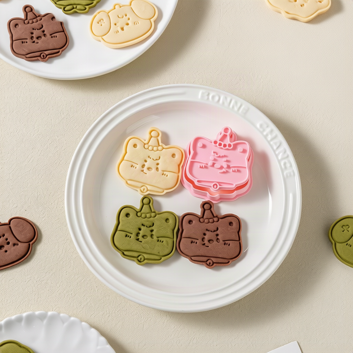 Plastic cookie cutters, various shapes