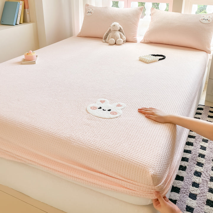 Cotton fitted sheet with cartoon pattern for children