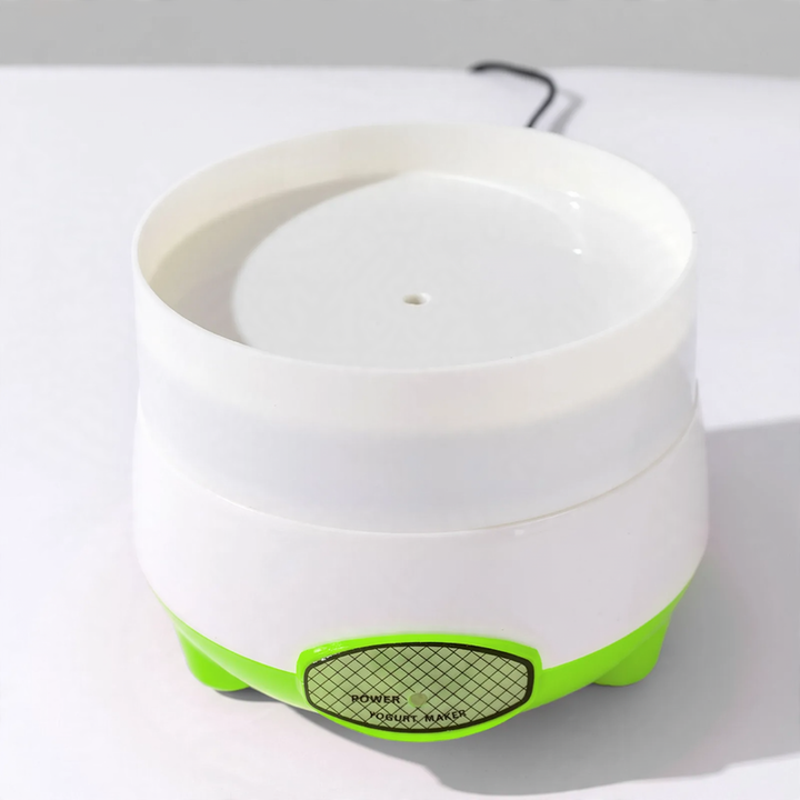 Heated pet drinking bowl made of stainless steel with heating function