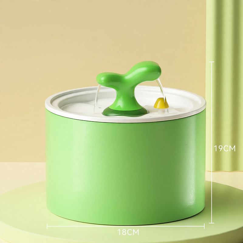 Heated ceramic drinking fountain for pets