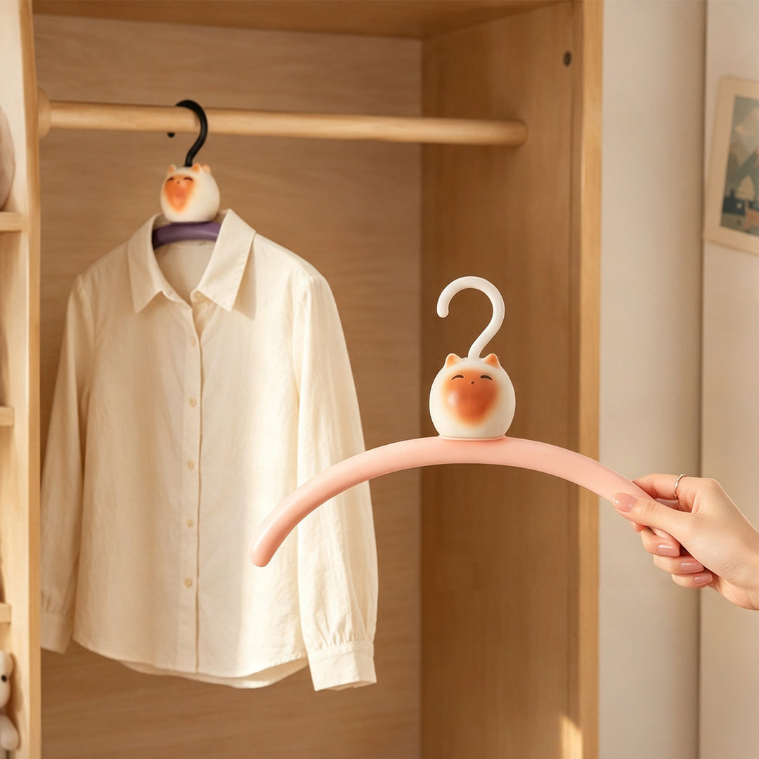 Cat clothes hanger, curved, non-slip