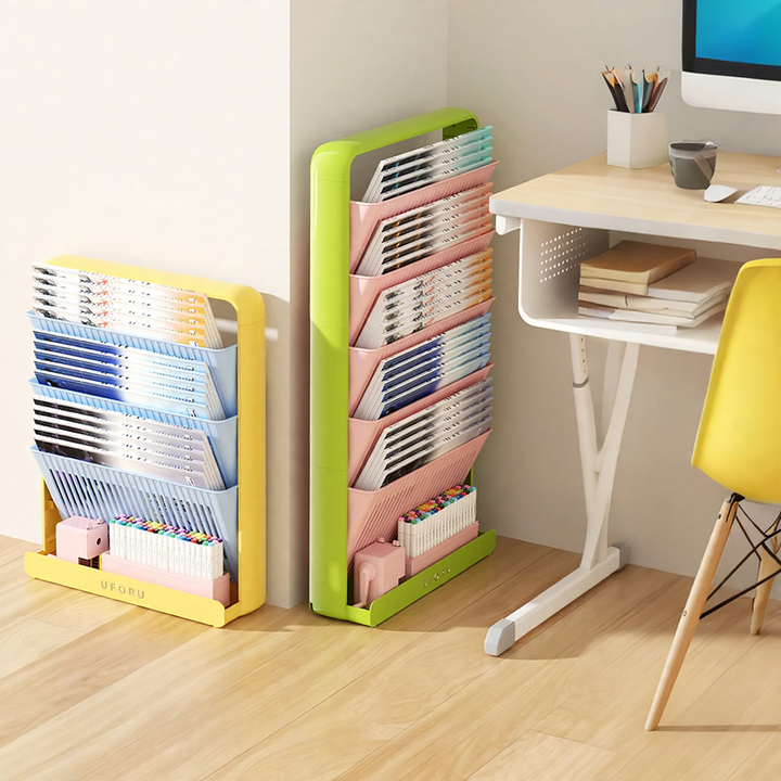 Standing shelf, multi-layered, plastic, movable