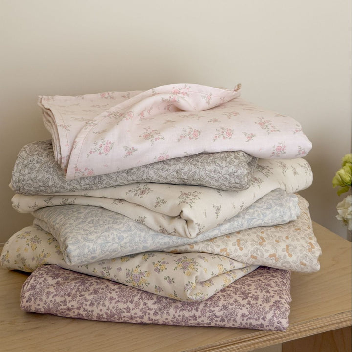 Cotton double gauze bed sheet with floral pattern