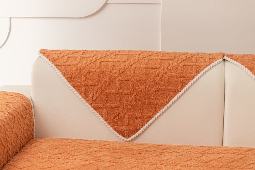 BowLift | Classic One-Piece Sofa Slipcover