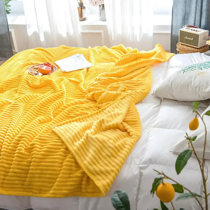 BowLift | Cozy Coral Fleece Patterned Blanket for Sofas and Beds