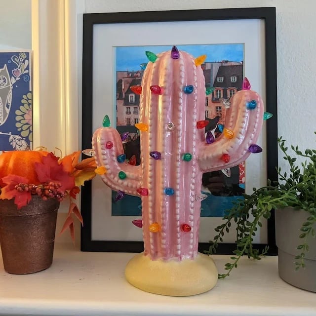 BowLift | GlowCactus – Simple year-round festive glow without any watering