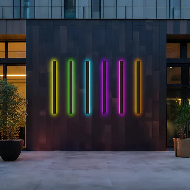 BowLift | Linear black minimalist LED outdoor wall light