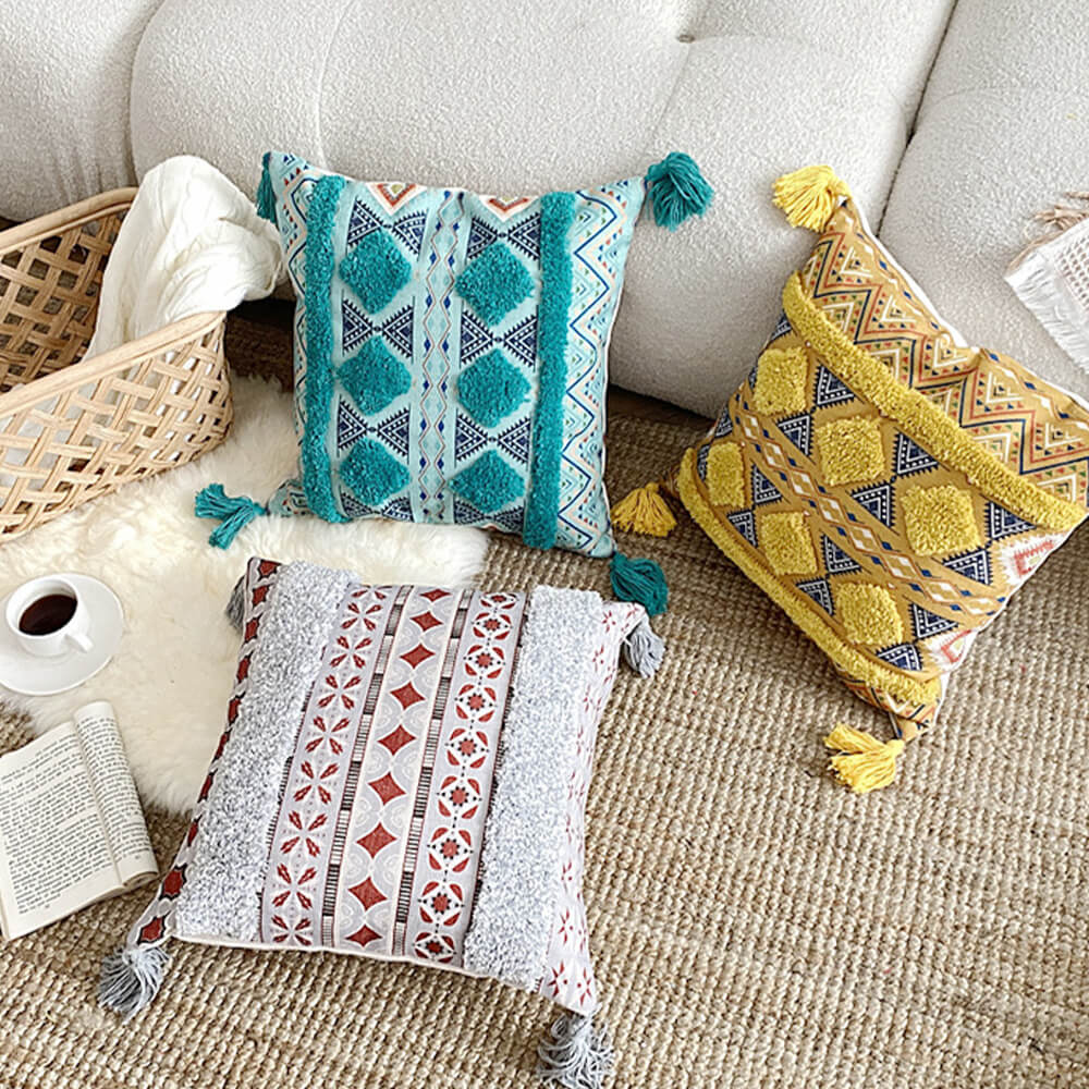 BowLift | Moroccan inspired decorative throw pillow with tassel