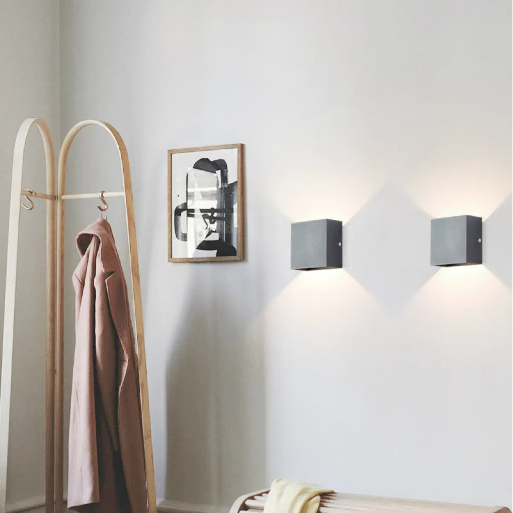 BowLift | Wall Light Modern Black Aluminium LED Sconce