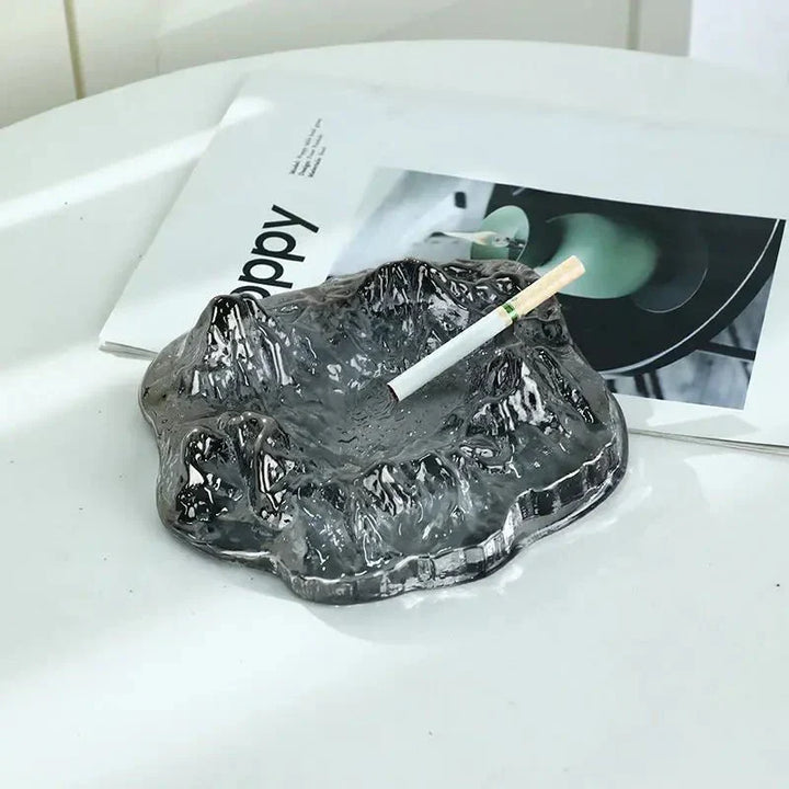 BowLift | Ashtray decoration made of mountain glass in ice style