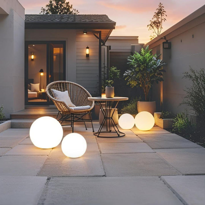 BowLift | Waterproof Garden Ball Lights