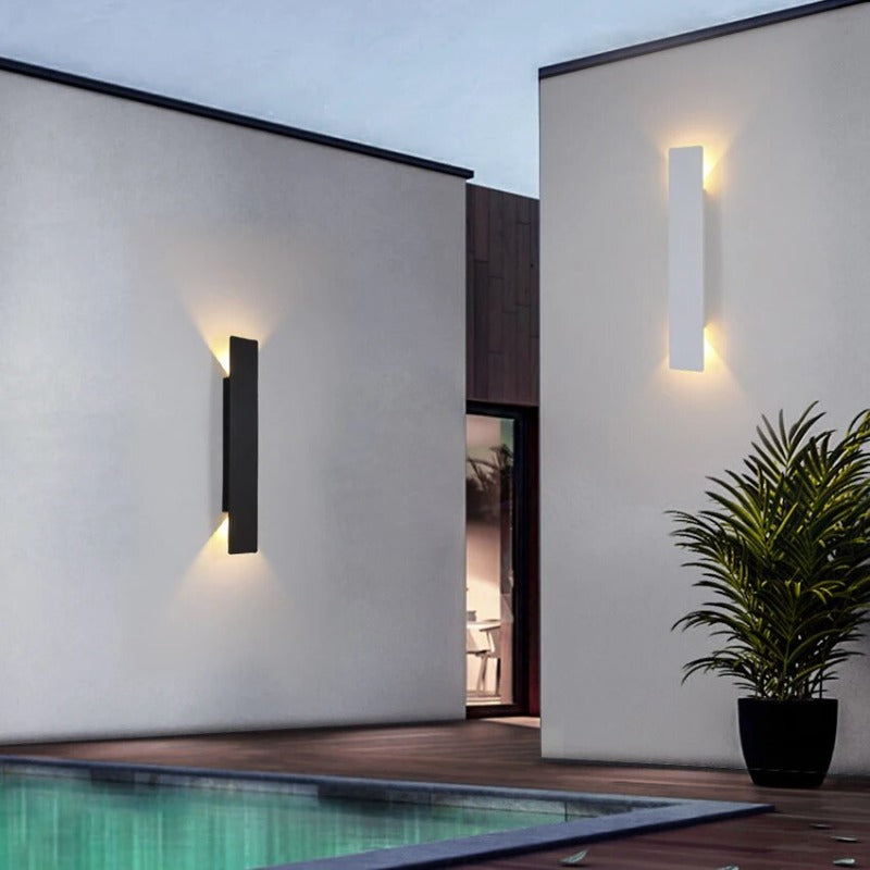 Outdoor Aluminum LED Wall Light with Weather-Resistant Design
