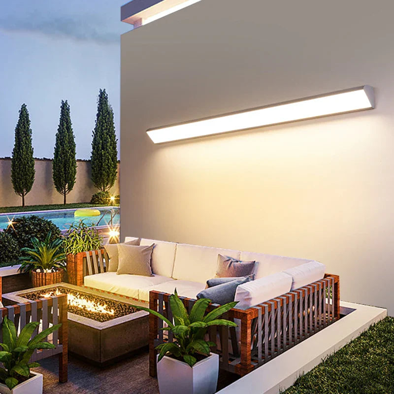 Outdoor LED Wall Light, IP65 Weather Resistant Aluminum Design
