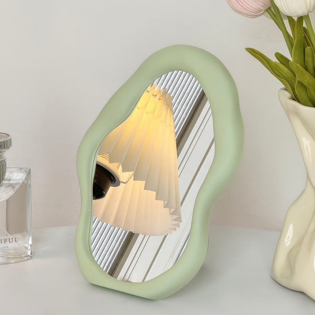 BowLift | Irregular Blob Makeup Mirror