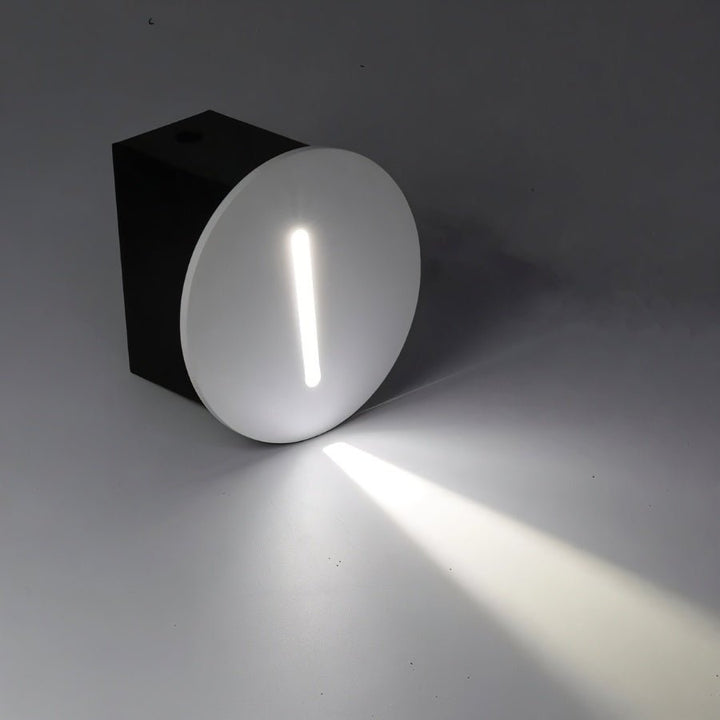 BowLift | Luca – Stylish stair lighting with sensor technology