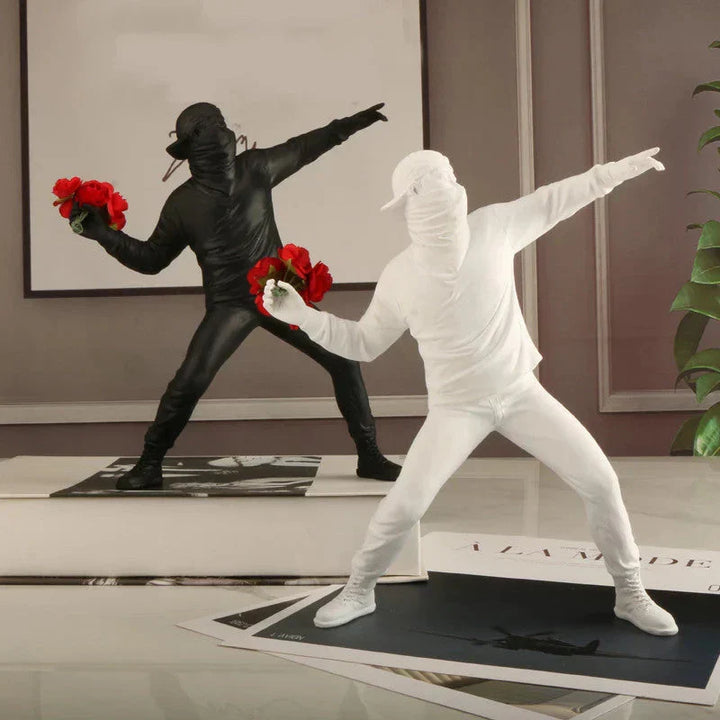 BloomThrower Modern Flower Thrower Statue Bowlift