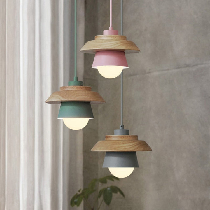 BowLift | Pendant lights made of Nordic wood