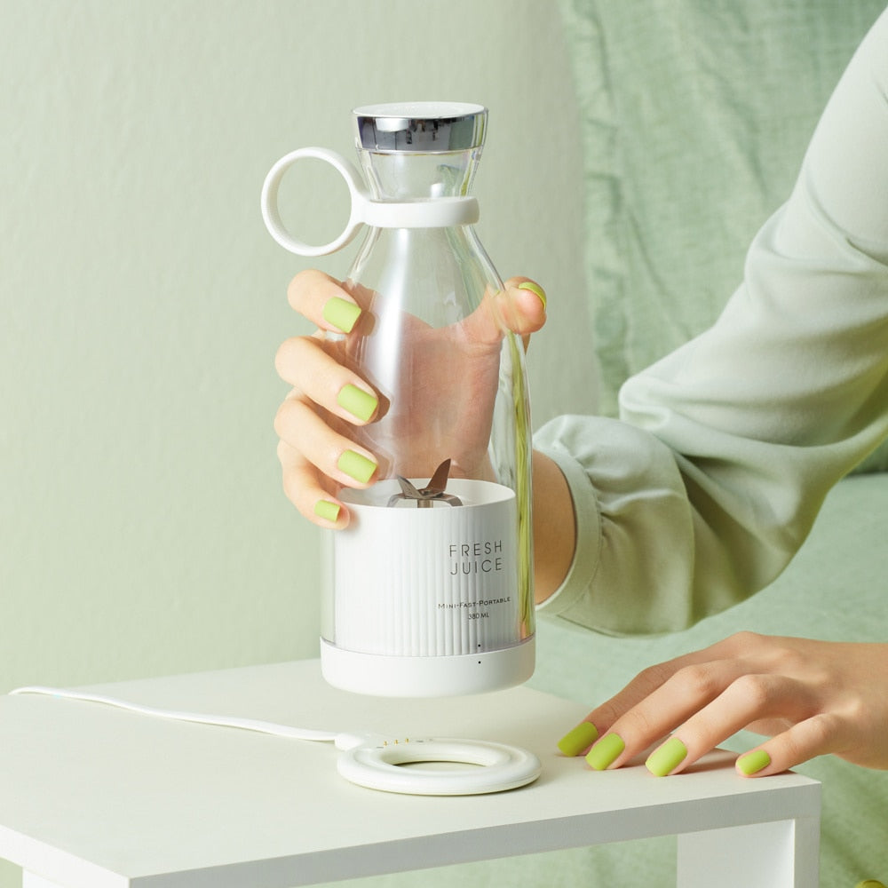 BowLift | Elegant Mini Portable Fruit Juicer Blender