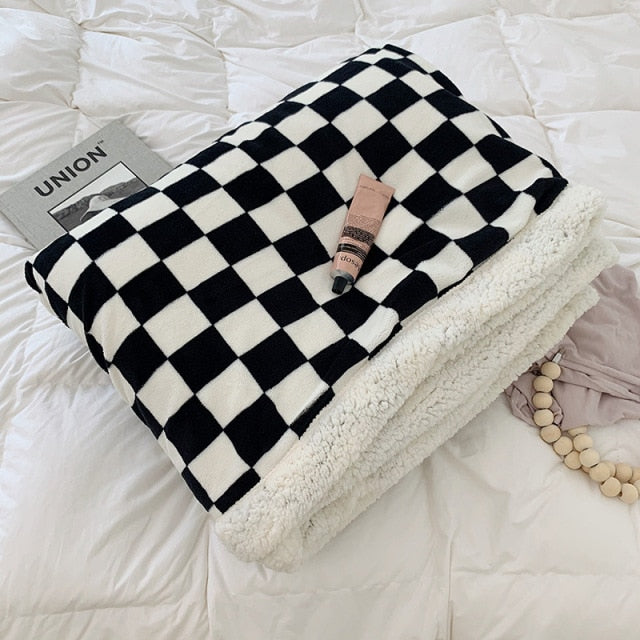 Checkerboard Throw Blanket | Bowlift