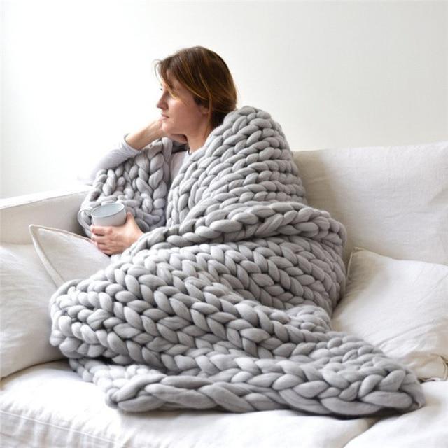 BowLift | Handmade Chunky Knit Blanket Comfy & Warm -  80 x100 cm