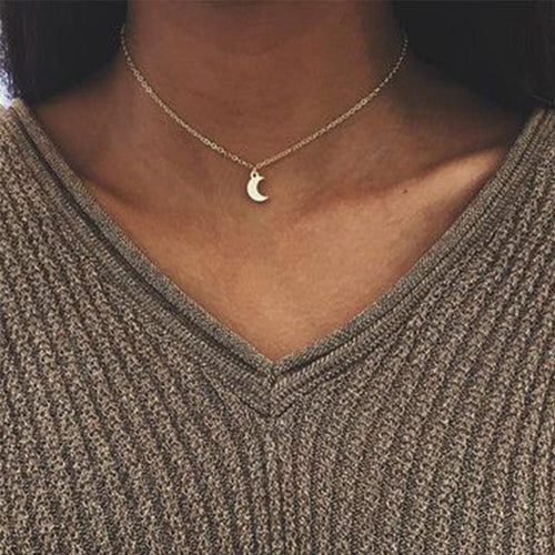 Mini Crescent Moon Pendant Necklace | Bowlift
