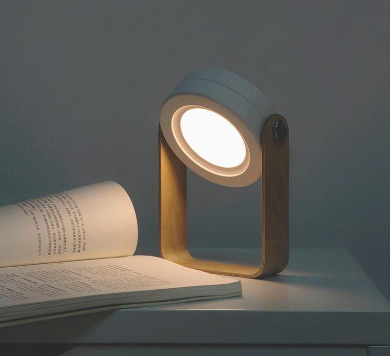 CompactGlow Lantern – Portable and Collapsible Lighting Bowlift