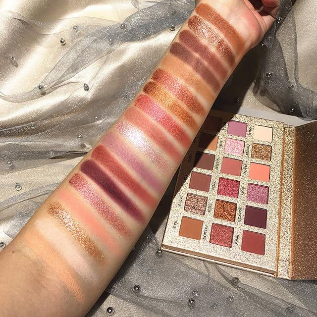 Perfixt - The 18 Color Eyeshadow Palette | Bowlift