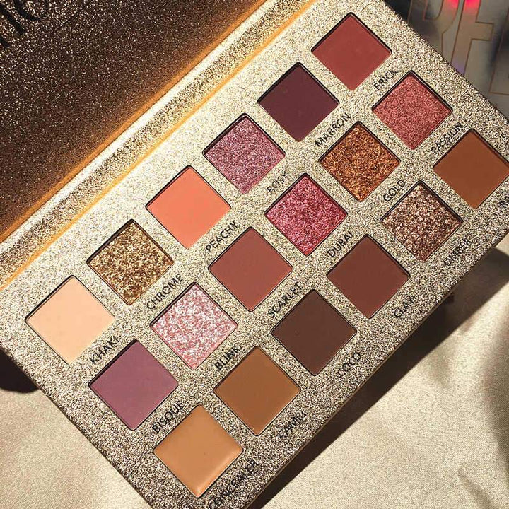 Perfixt - The 18 Color Eyeshadow Palette | Bowlift