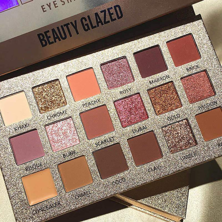 Perfixt - The 18 Color Eyeshadow Palette | Bowlift
