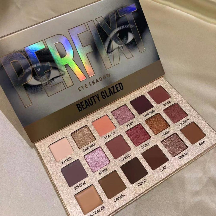 Perfixt - The 18 Color Eyeshadow Palette | Bowlift