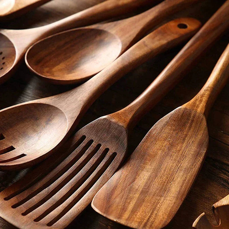 EcoChef - Teak Wood Dinnerware Set Bowlift