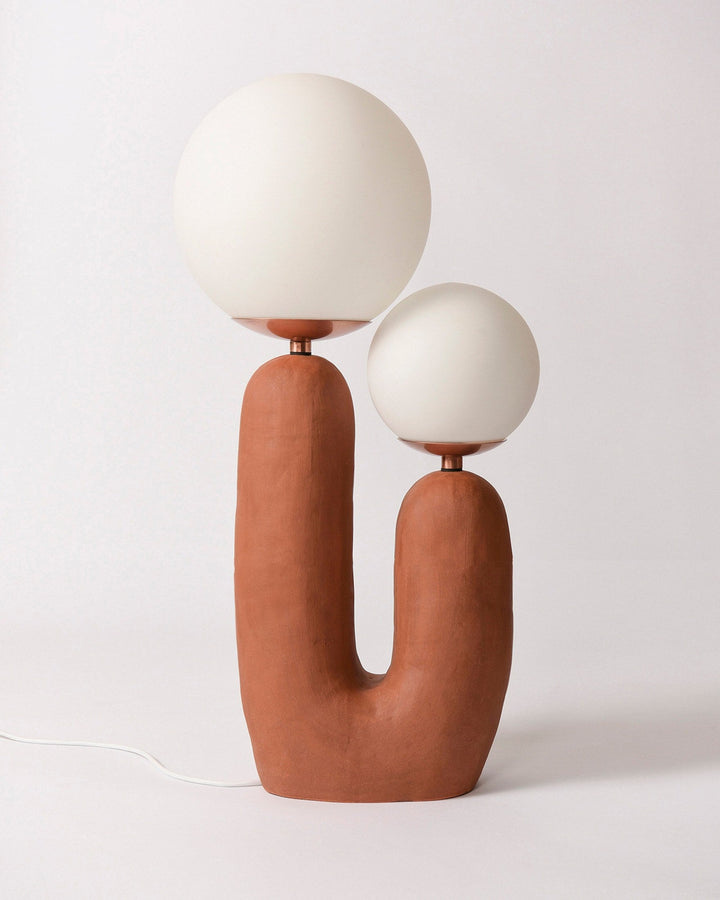 BowLift | Contemporary Style Table Lamp with Natural Accent