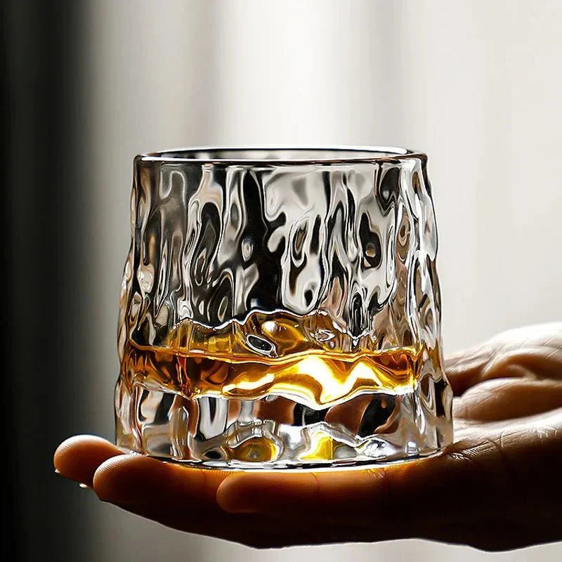 BowLift | Textured Whisky Glass with Wave Effect