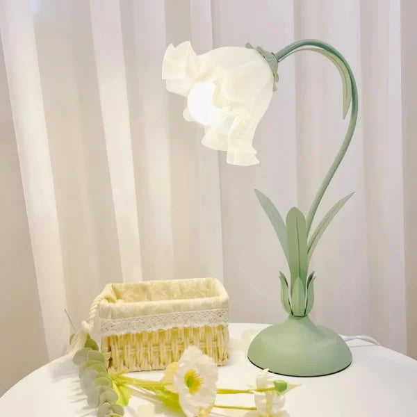 BowLift | BloomBeam - Adjustable Retro Table Lamp